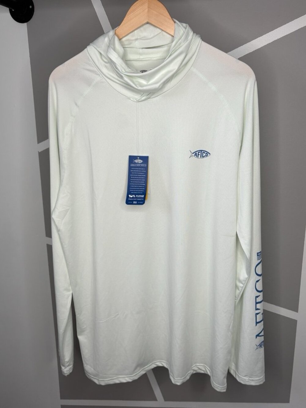NWT AFTCO Yurei Sun Shirt Fishing Hoodie Men’s Large Pale Green Pullover